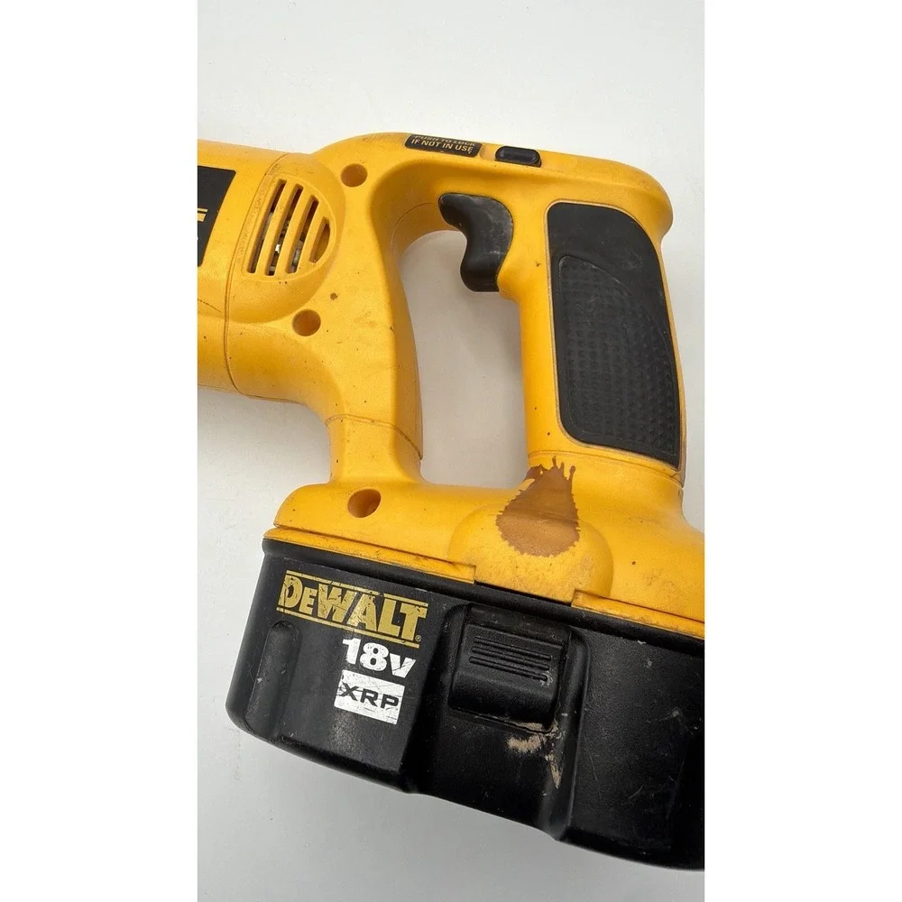 DEWALT DW938 18V Cordless Reciprocating Saw + DC9096 18v XRP Battery SEE VIDEO!